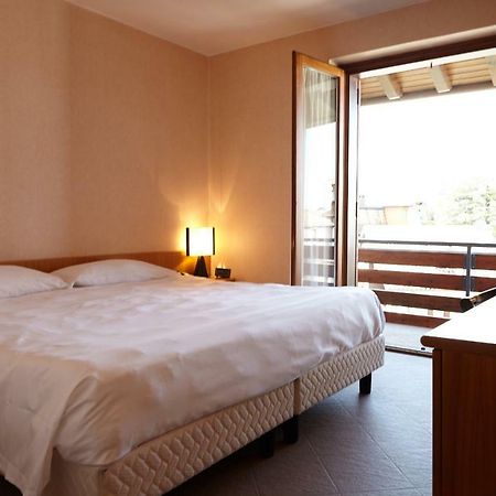 קסטיונה דלה פרסולאנה Active Hotel מראה חיצוני תמונה